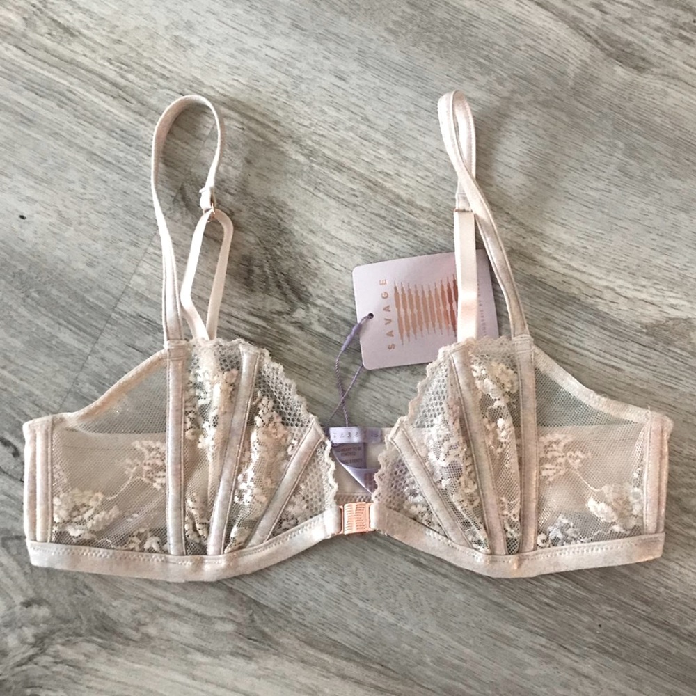 NEW with tags Savage x Fenty Caged Lace Front blush bralette